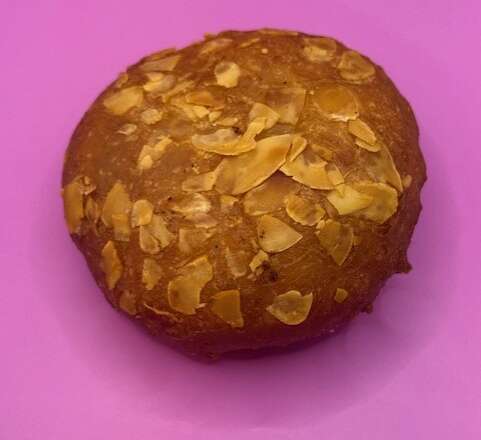 2 Amandelspijsbollen